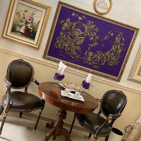 Regina Suite Μπρίντιζι Δωμάτιο φωτογραφία